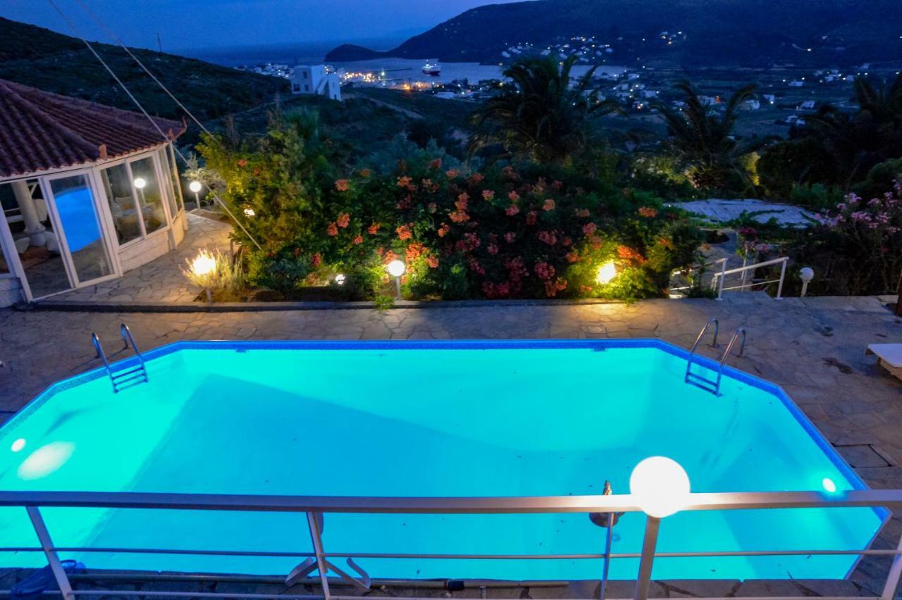 Kymothoi Rooms & Pool Bar Gavrio Eksteriør billede