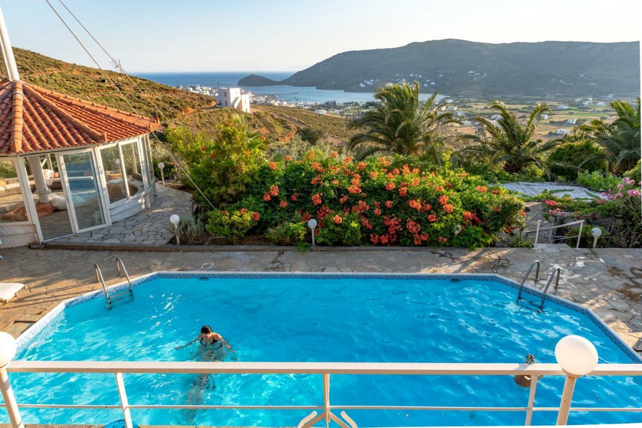 Kymothoi Rooms & Pool Bar Gavrio Eksteriør billede